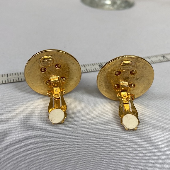 Vintage Goldtone and red disc button design earrings - Picture 6 of 6